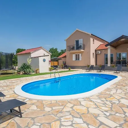 Poolincluded - Josipa * Policnik