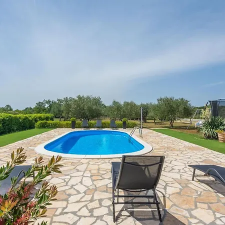 Holiday home Poolincluded - Josipa